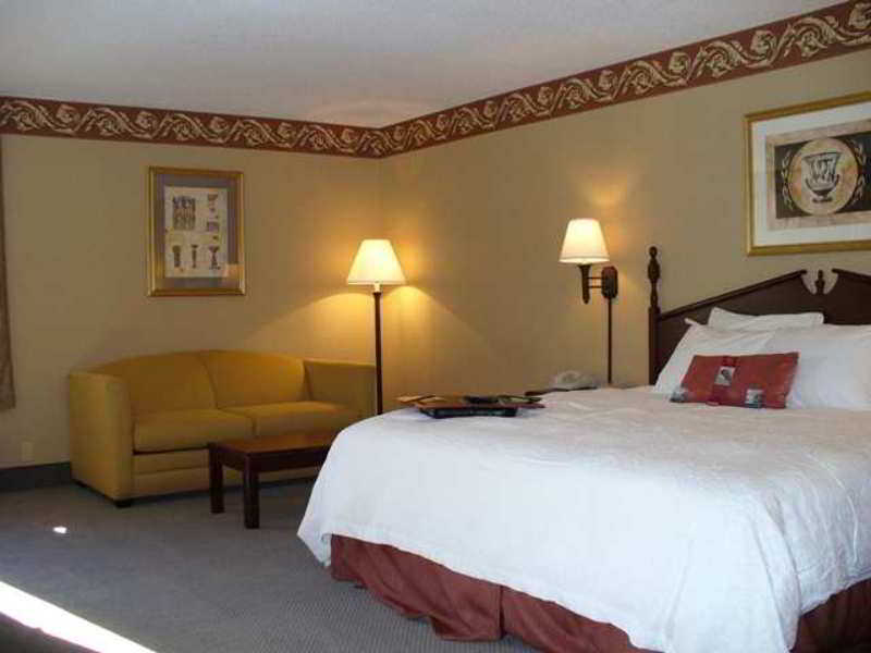 Hampton Inn Carbondale Room photo